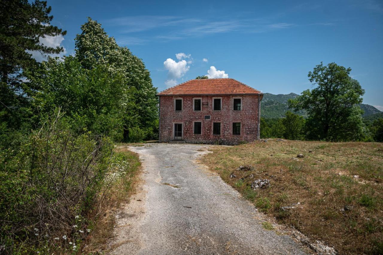 Guest House Gornji Ceklin Cetinje Bagian luar foto